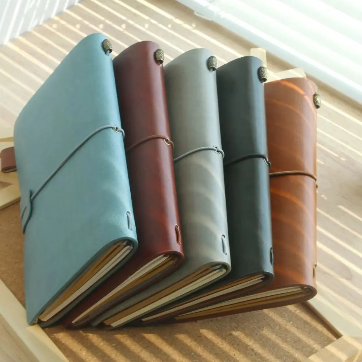 YUPPIE GENIUS Travel Notebook with Pen Holder